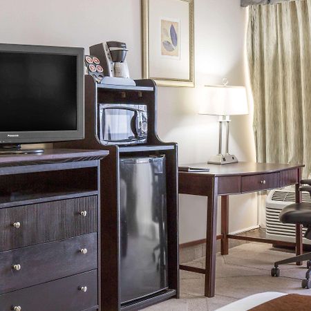 Clarion Hotel Orlando International Airport Экстерьер фото