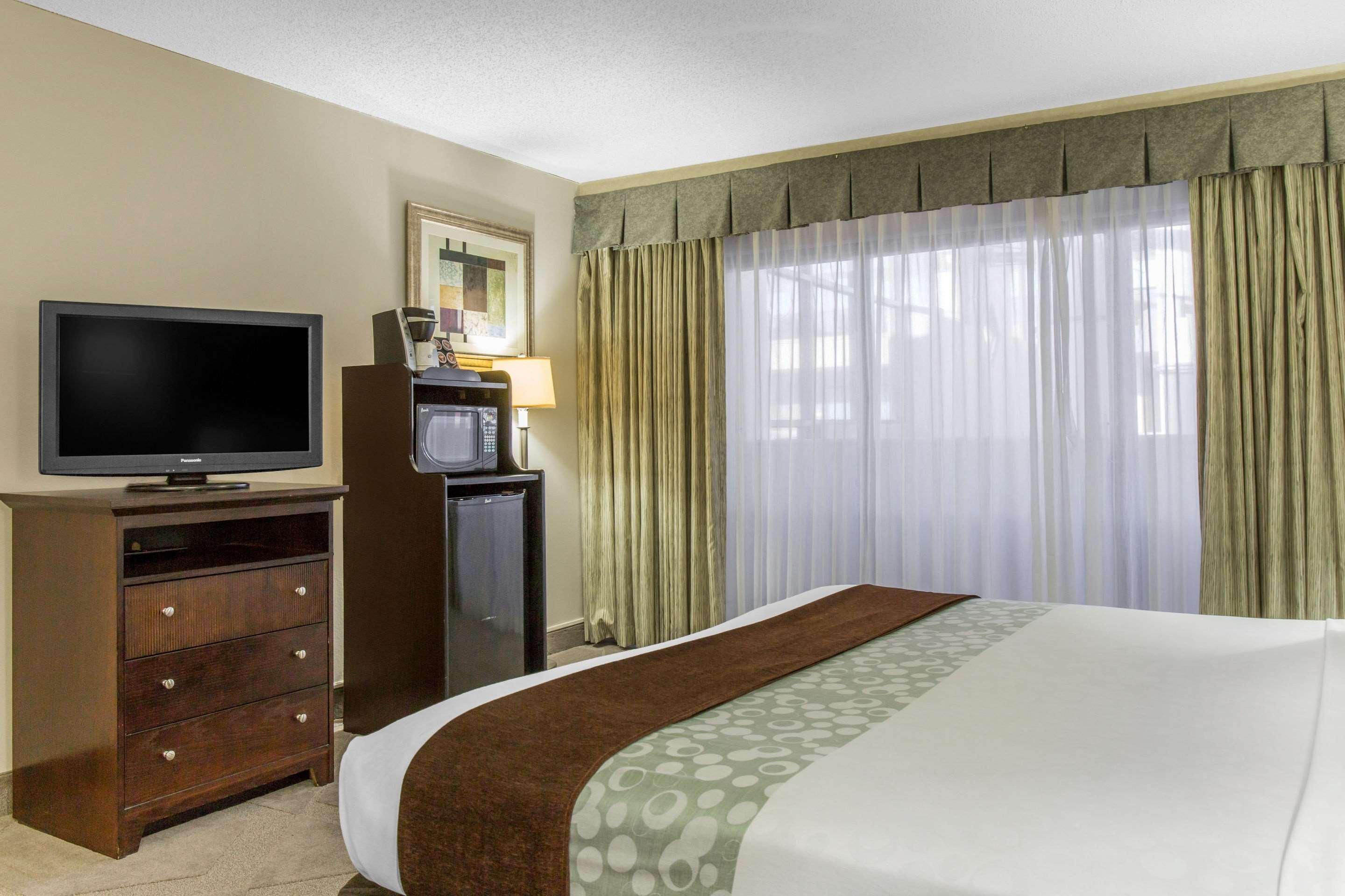 Clarion Hotel Orlando International Airport Экстерьер фото