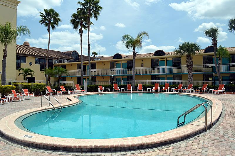 Clarion Hotel Orlando International Airport Экстерьер фото