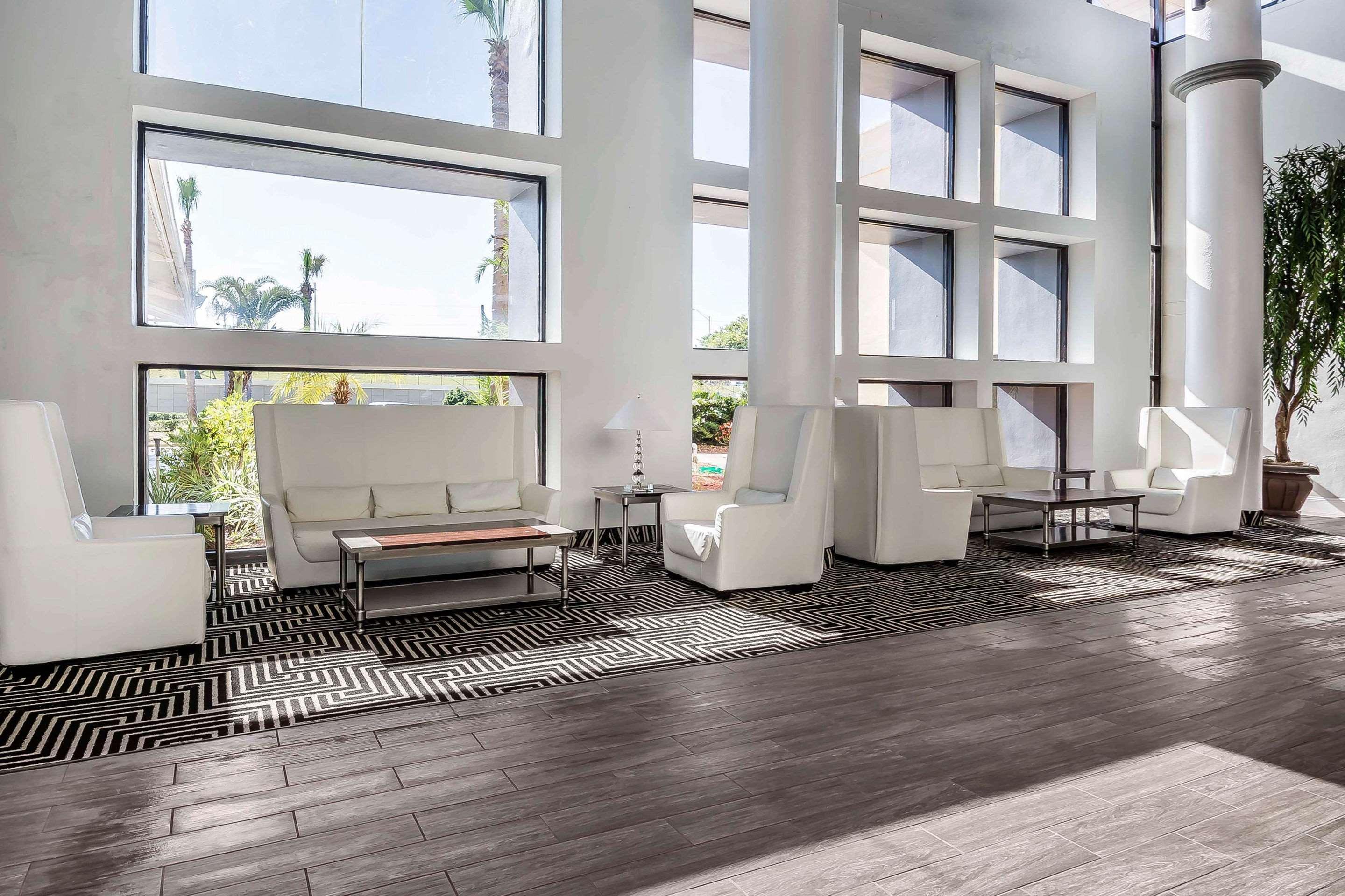 Clarion Hotel Orlando International Airport Экстерьер фото
