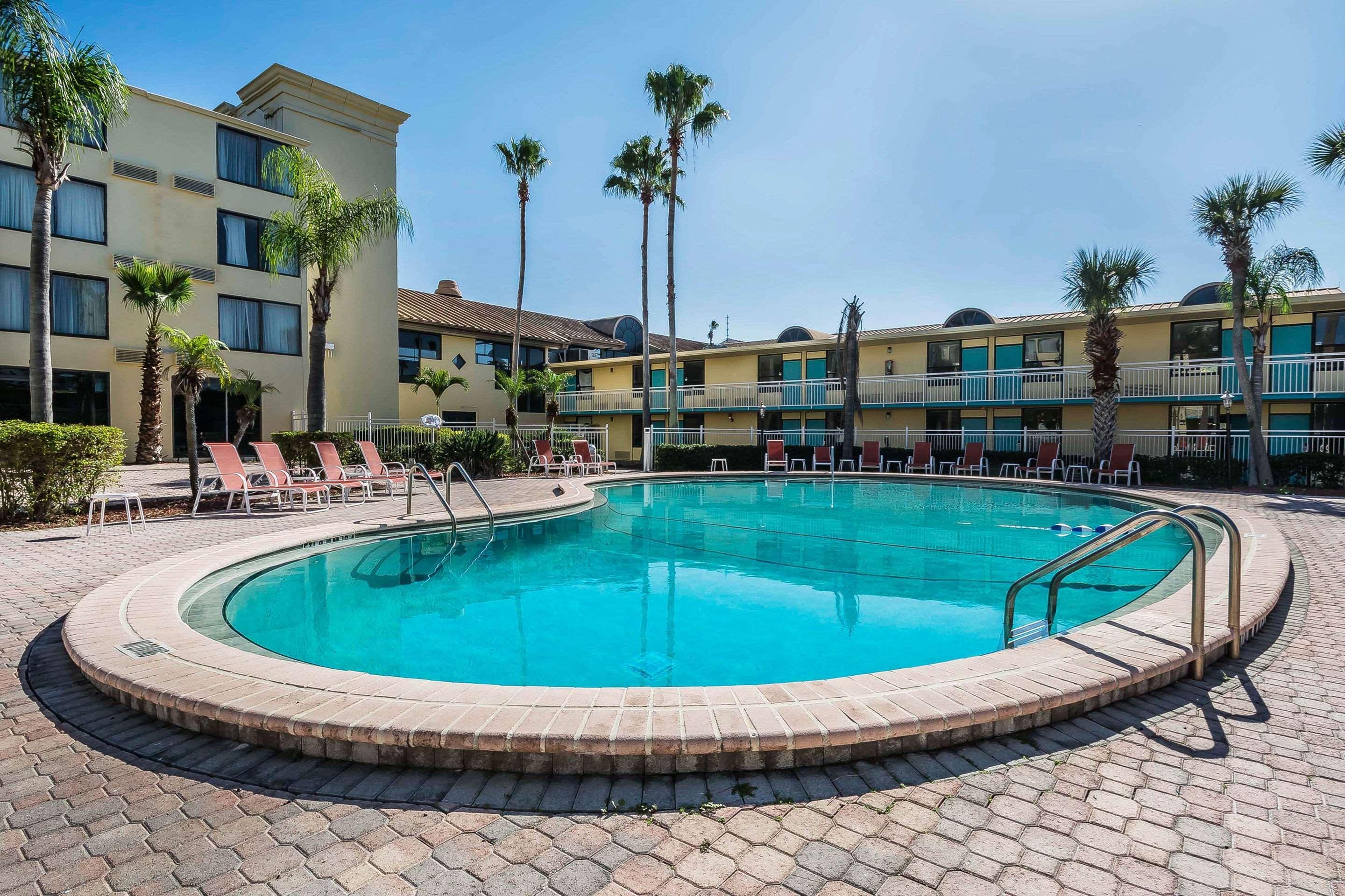 Clarion Hotel Orlando International Airport Экстерьер фото