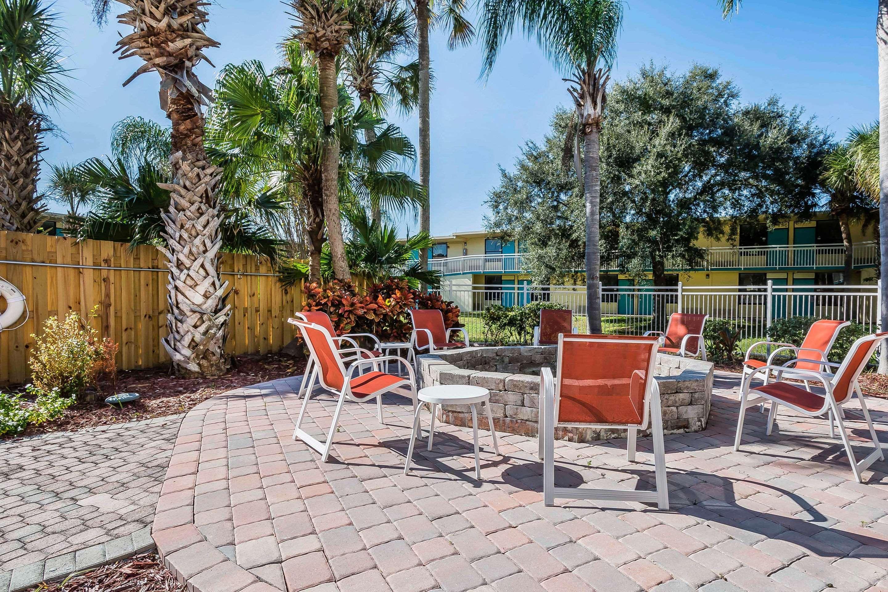 Clarion Hotel Orlando International Airport Экстерьер фото
