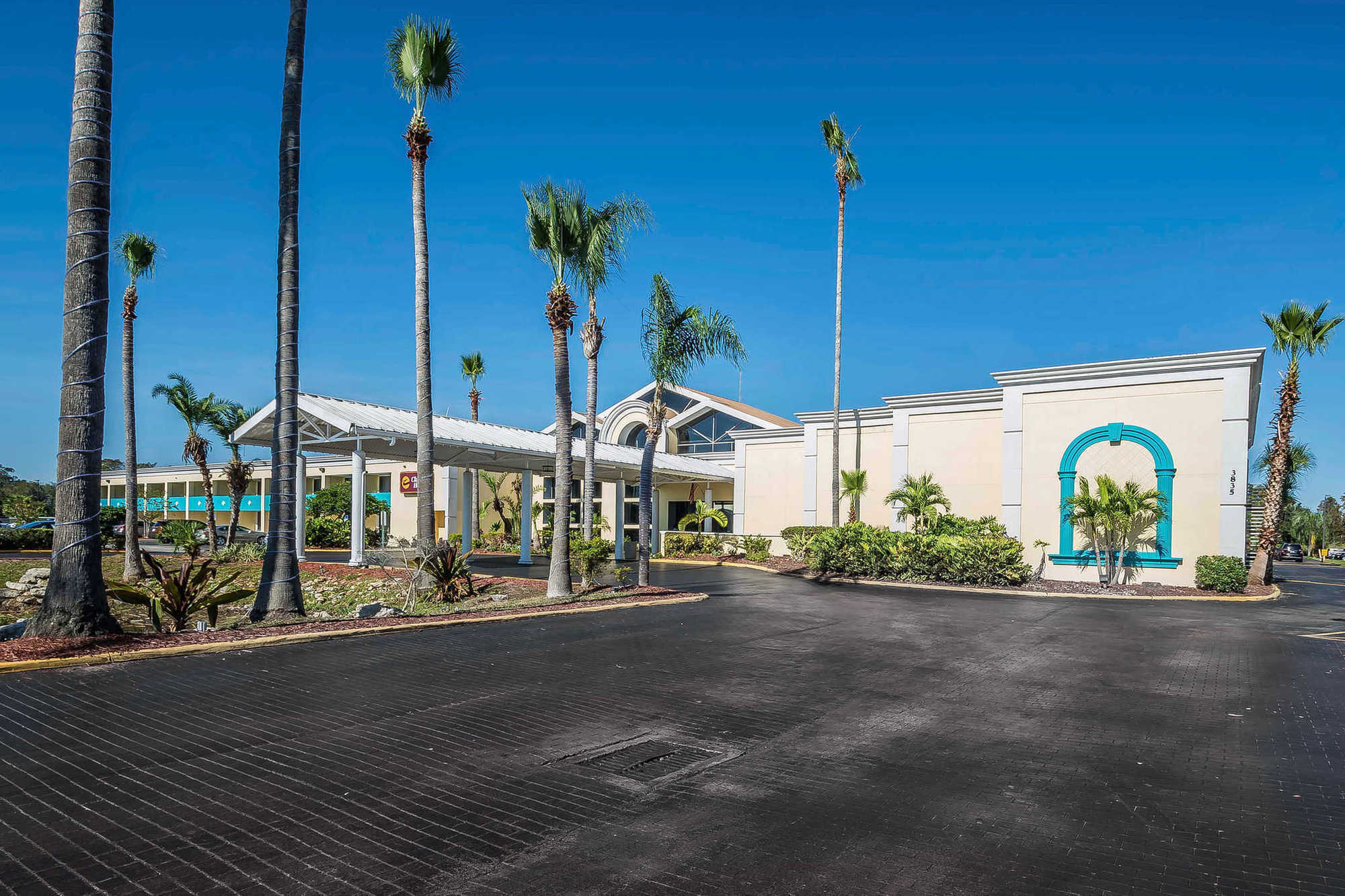 Clarion Hotel Orlando International Airport Экстерьер фото