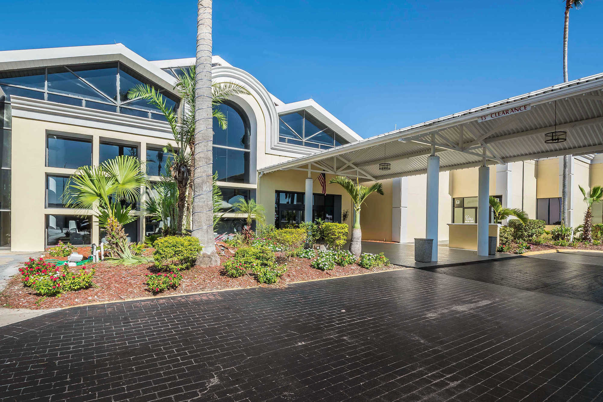 Clarion Hotel Orlando International Airport Экстерьер фото